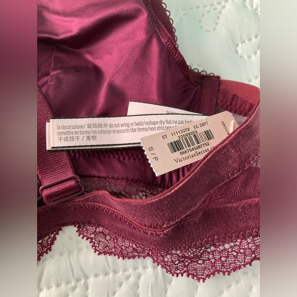NWT Victoria’s Secret Red Burgandy Wine Maroon Lace and Velvet Demi Bra Bralette - Picture 6 of 7